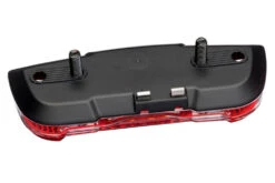 AXA Feu Arrière Slim Steady LED (80mm) -Vélos Matériel Magasin 930910 2