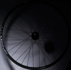 Mavic Jeu De Roues URBAN E-Speedcity 1 700 CL Shimano 13 Mavic Jeu De Roues URBAN E-Speedcity 1 700 CL Shimano -Vélos Matériel Magasin Mavic URBAN E Speedcity 1KQ76aeBK25uwv