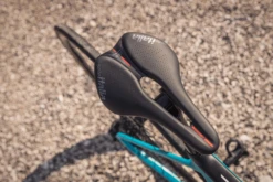 SELLE ITALIA Selle NOVUS Evo Boost Kit Carbon Superflow -Vélos Matériel Magasin Selle Italia 016 min